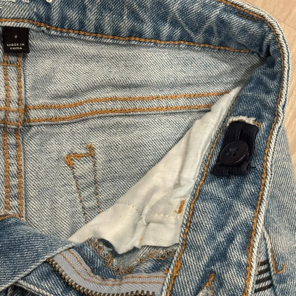 Old‎ Navy/Art Class Kids Blue and Light Blue Embroidered Jeans